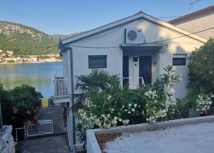 Blue Lagoon Studio Apartments